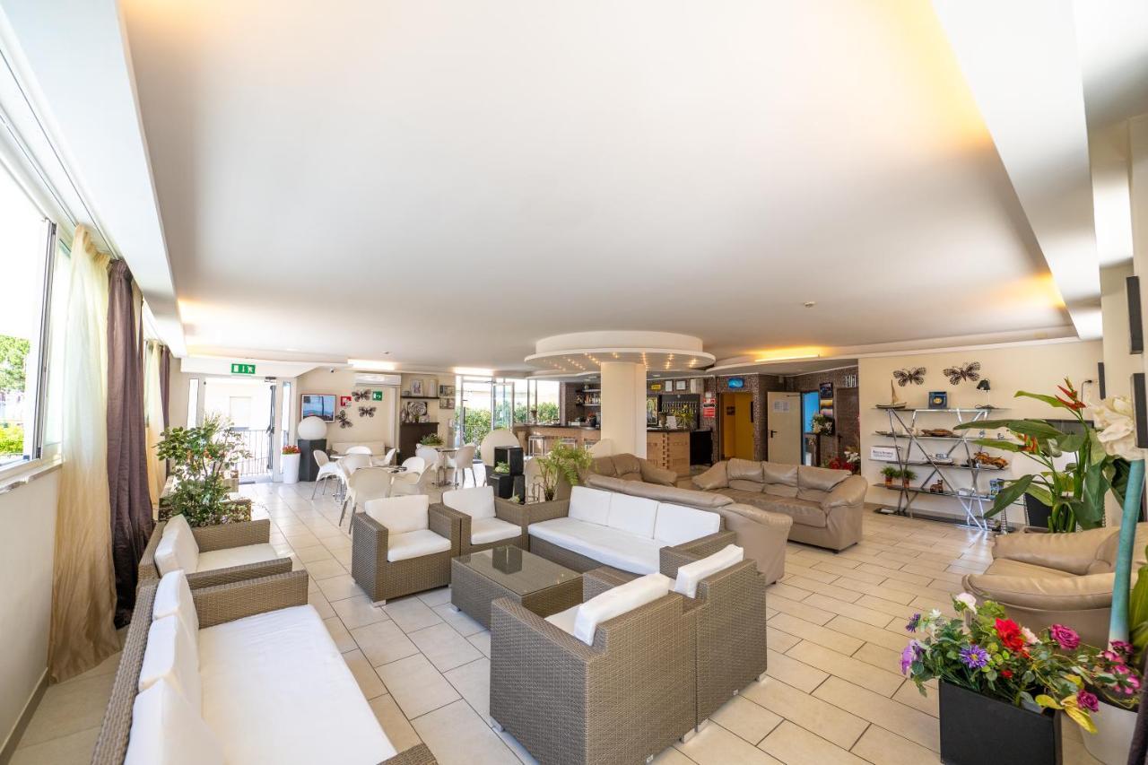 Di Matteo Hotel Roseto Degli Abruzzi Esterno foto