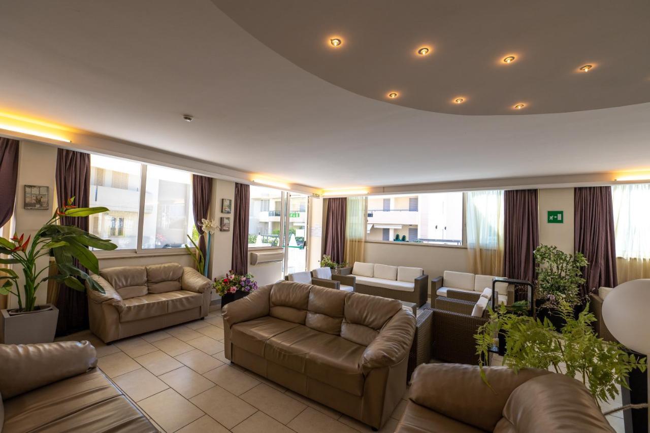 Di Matteo Hotel Roseto Degli Abruzzi Esterno foto