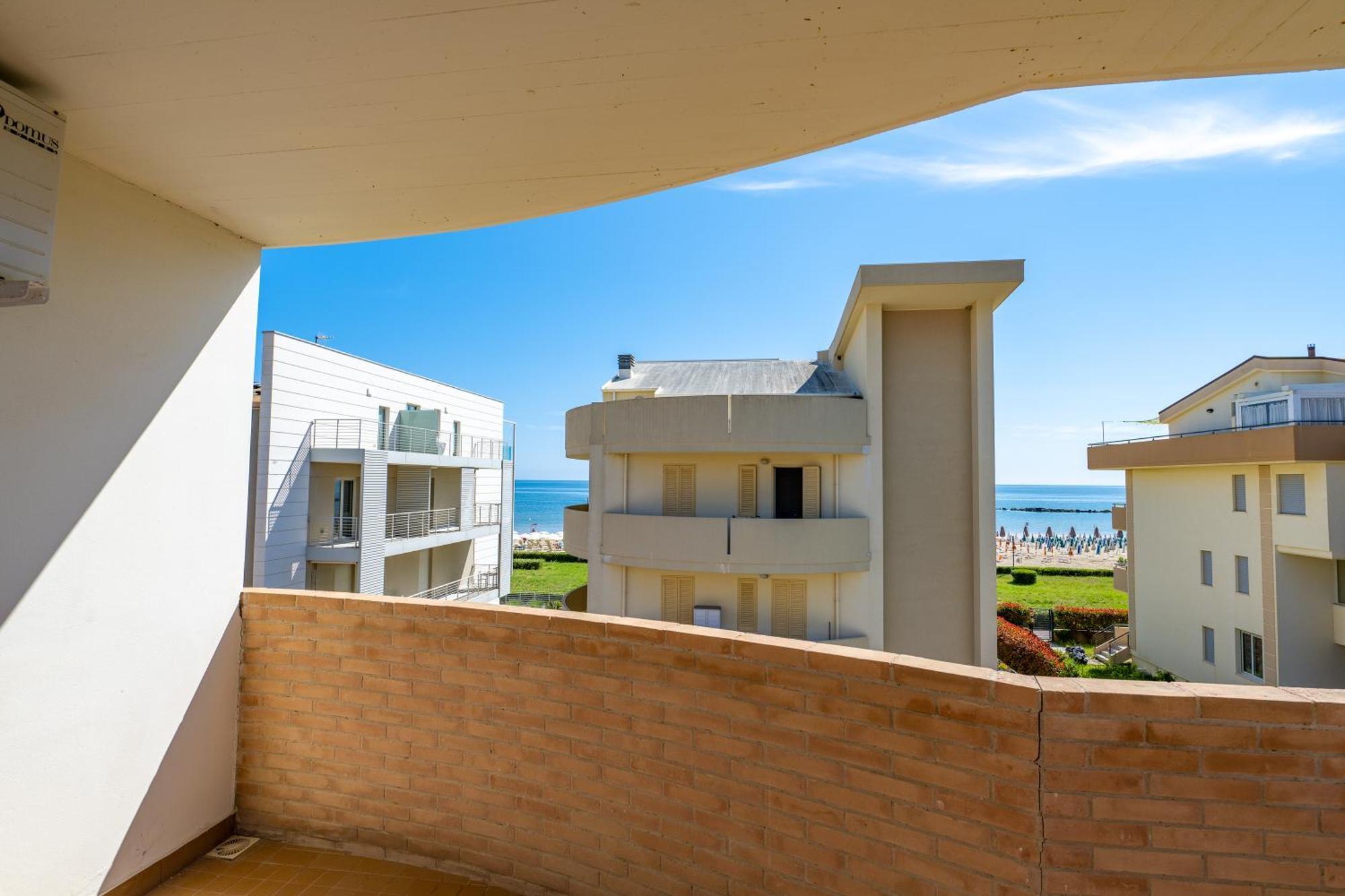 Di Matteo Hotel Roseto Degli Abruzzi Esterno foto