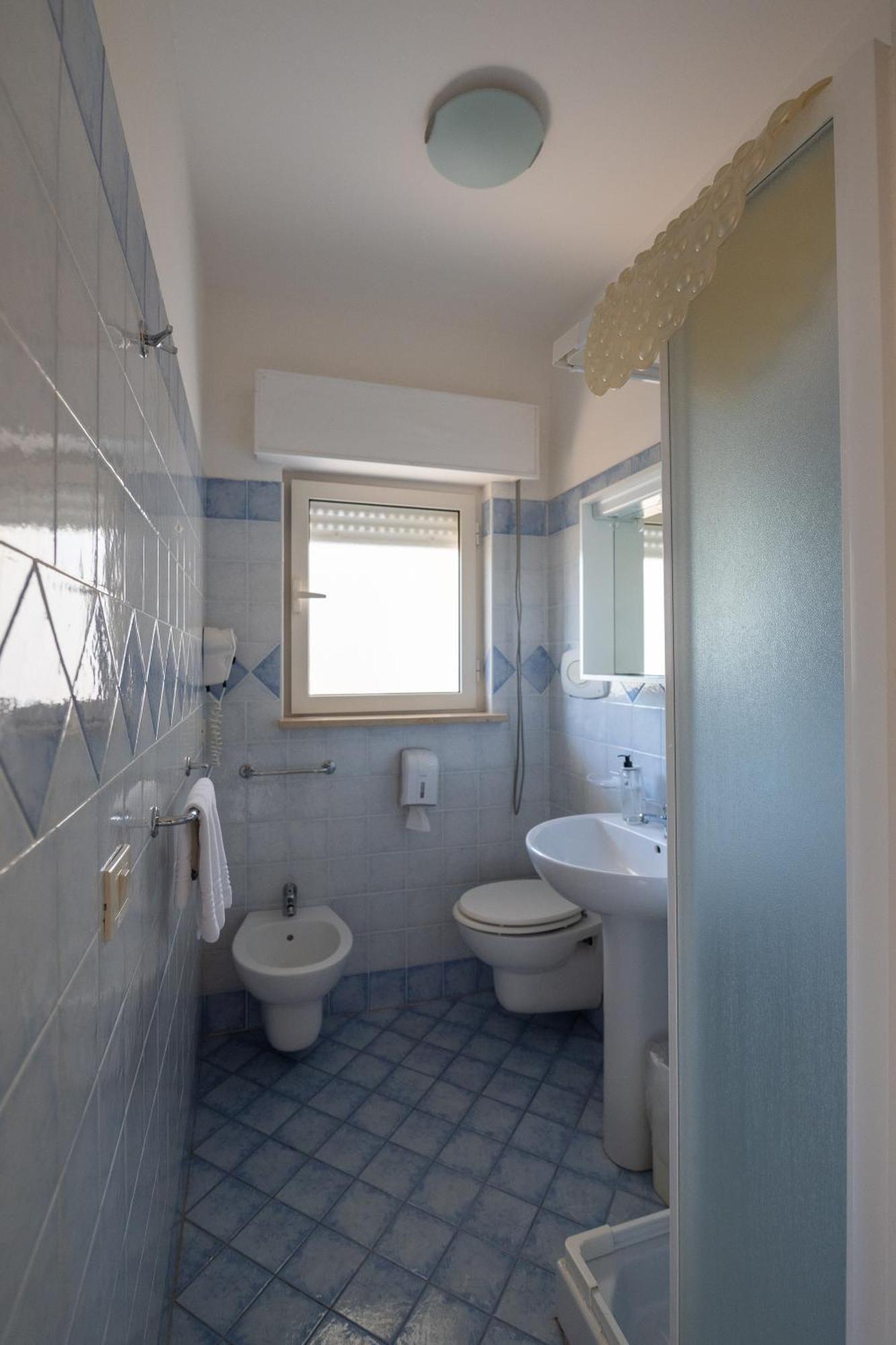 Di Matteo Hotel Roseto Degli Abruzzi Esterno foto