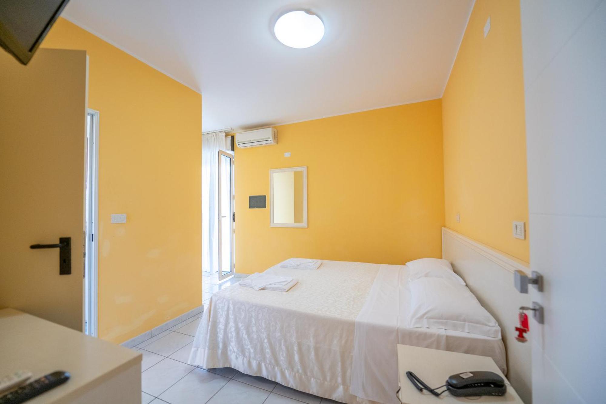 Di Matteo Hotel Roseto Degli Abruzzi Esterno foto